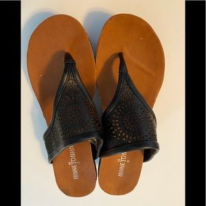 Minnetonka leather sandals NWOT